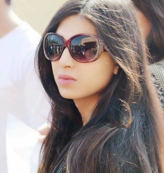 Ms. Sarah Gill (Ali Omar Tahir)